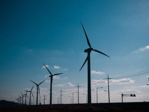 Image of Another Record Breaking Year for Renewable Energy: More renewable energy capacity for less money